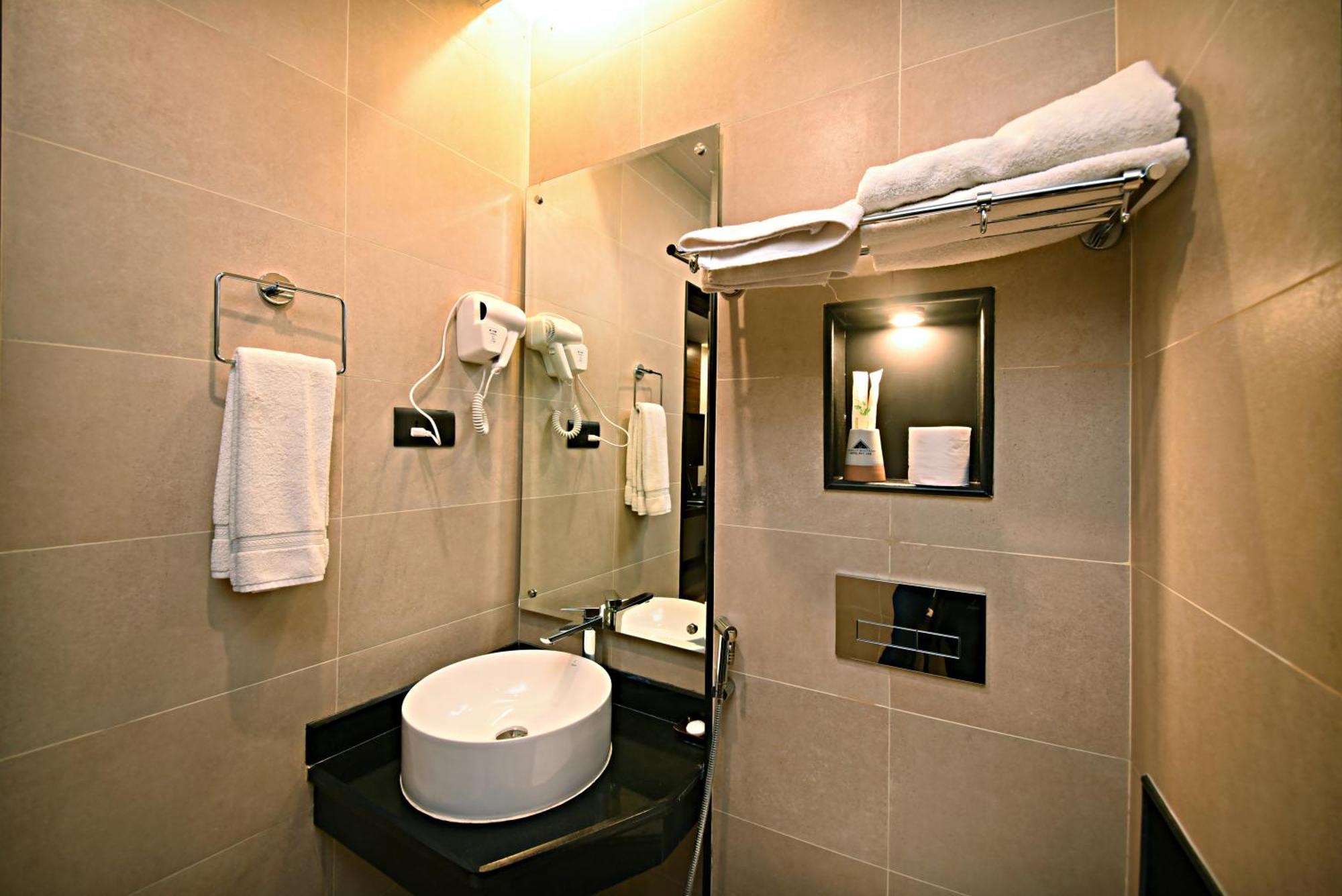 Everest Boutique Hotel كاتماندو المظهر الخارجي الصورة