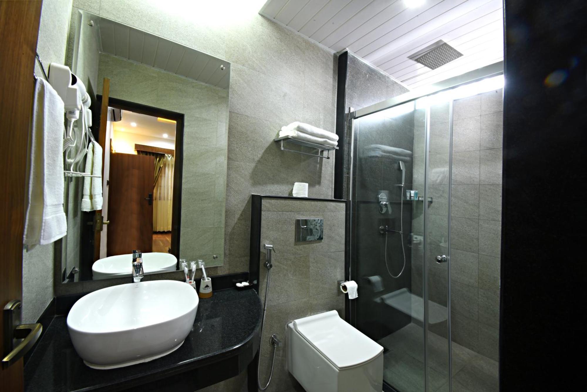 Everest Boutique Hotel كاتماندو المظهر الخارجي الصورة
